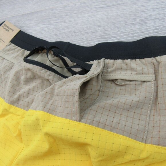 Nike Flex Stride Trail Running Shorts Mens Sz Medium Yellow Khaki NEW - Picture 9 of 15